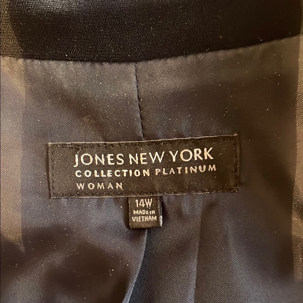 Classic Navy Blue Women's Blazer - Picture 7 of 7
